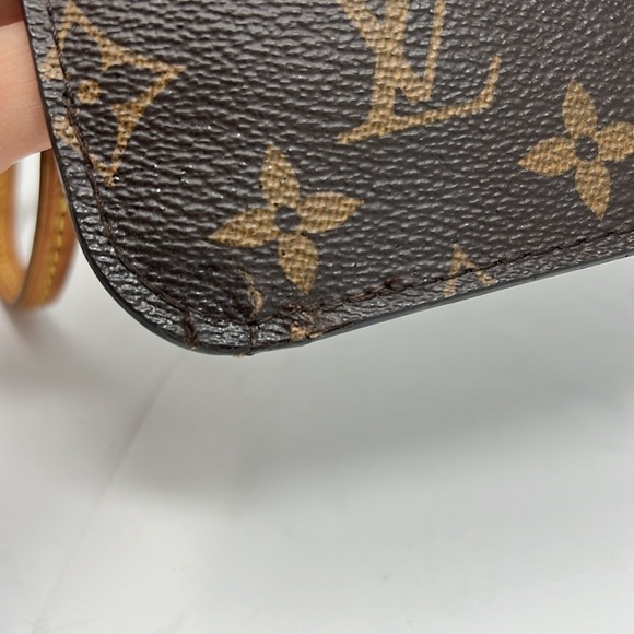 Louis Vuitton Monogram Beige Neverfull MM Zip Pouch Wristlet - Picture 3 of 16